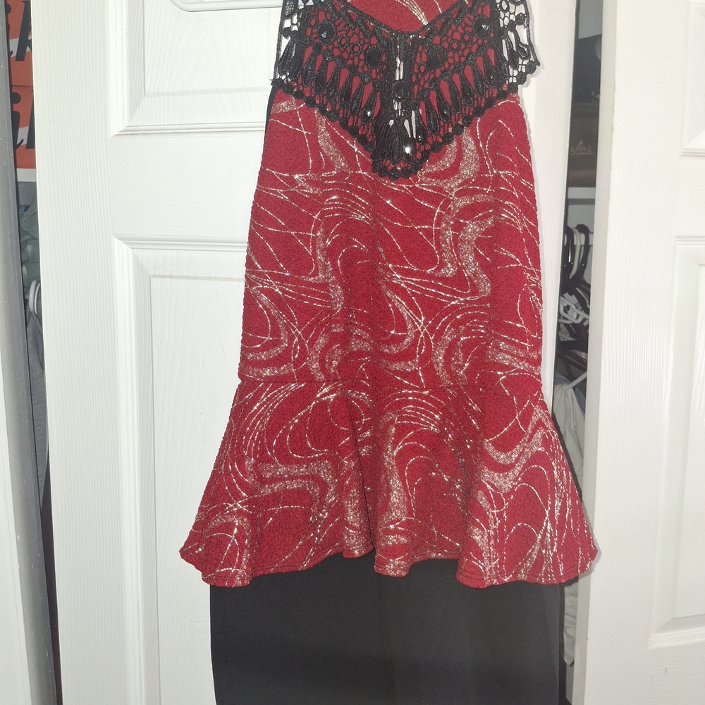 Chic Red and Black Midi Dress